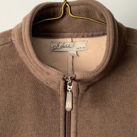 NOTICE~ Fleece Jacket - Picture 3 of 11